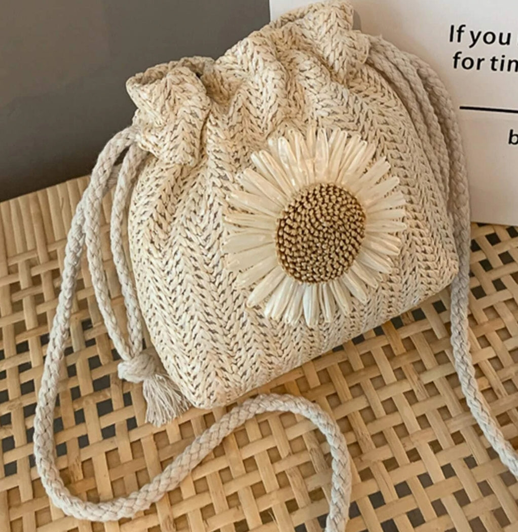 Daisy Drawstring Bag