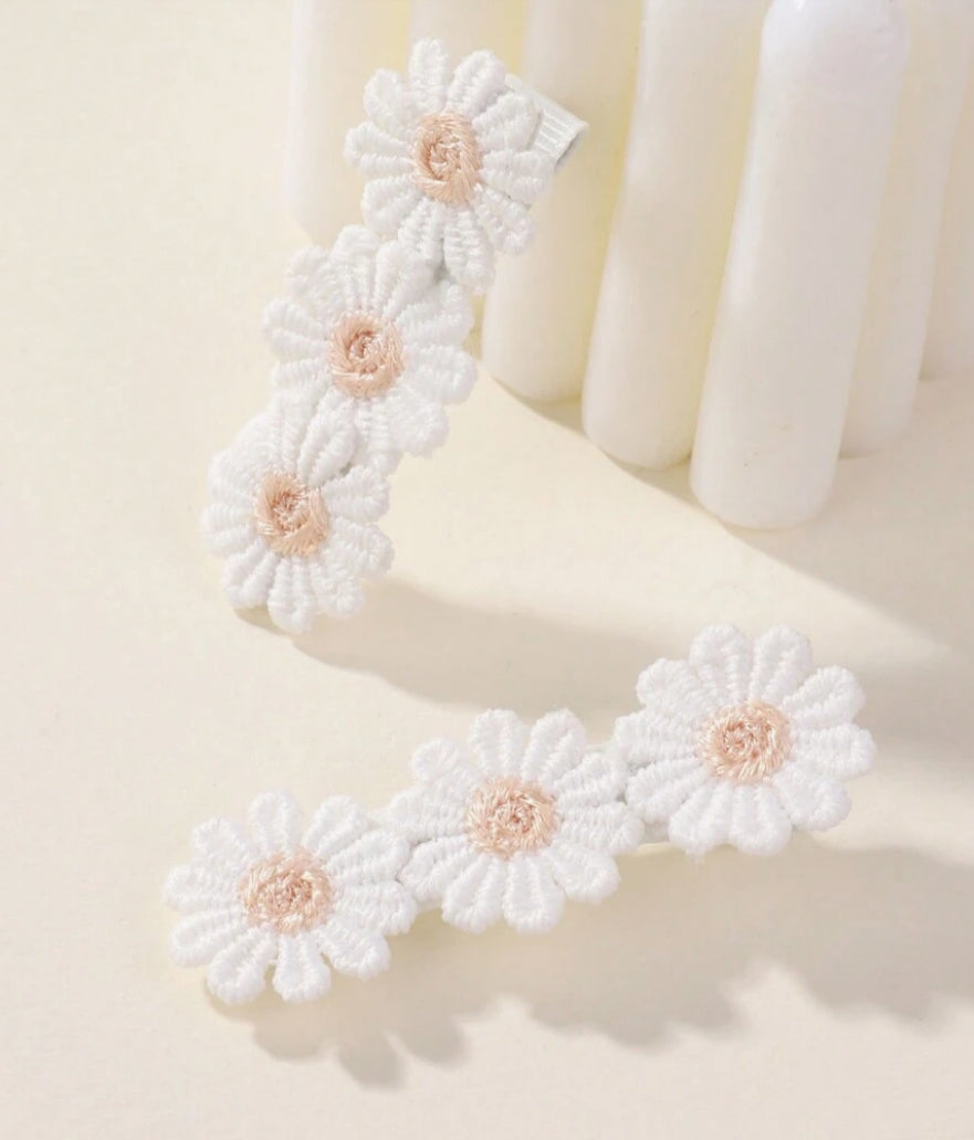 Amelia Clip Set