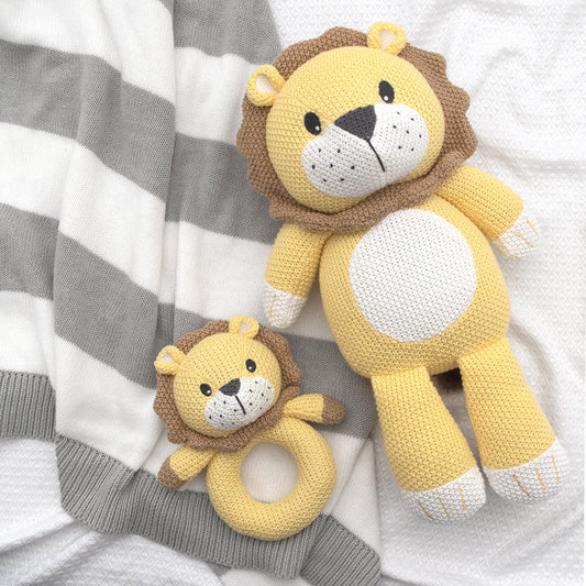 Leo the Lion Knitted Friend
