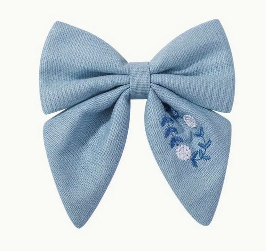 Bethany Medium Bow Clip